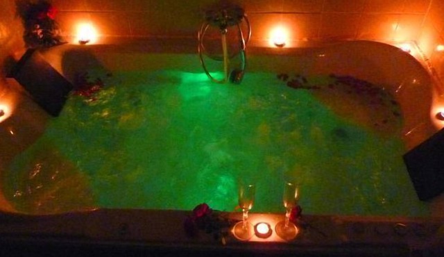 rural house with complete jacuzzi for 4 people