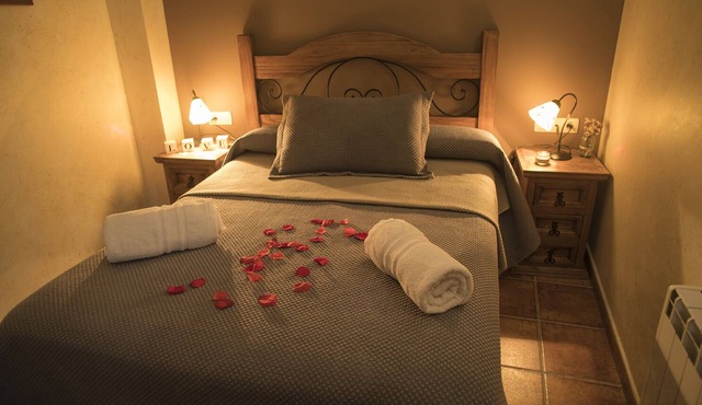Rural house with jacuzzi , special for couples