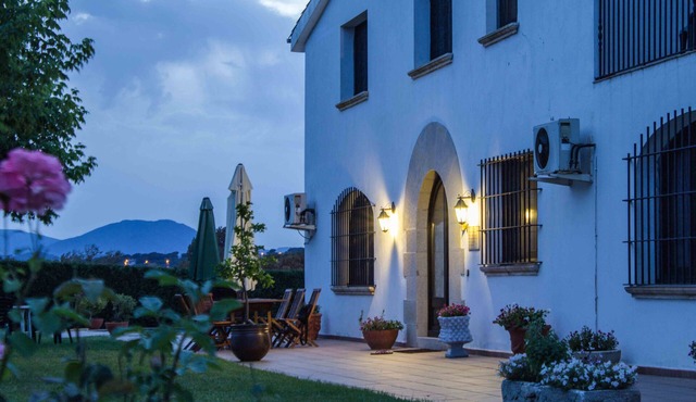Rural house with private pool. Max. 10 people.