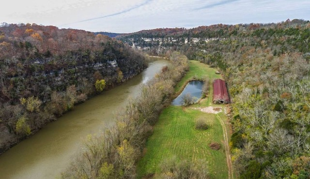 Rural Kentucky River Palisades Cabin/Past Distilry