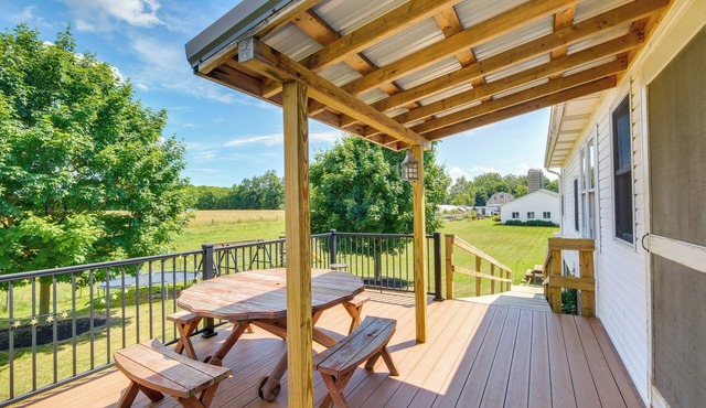 Rural Middlefield Home on Peaceful Working Farm!