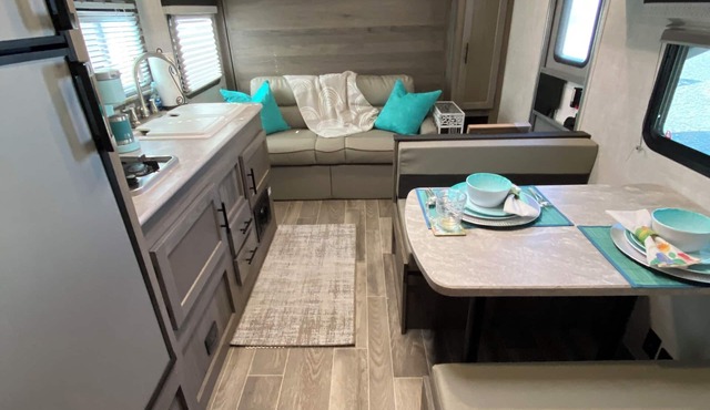 Rural NC GLAMPING to experience off the grid camping! Privacy & pond plus more!