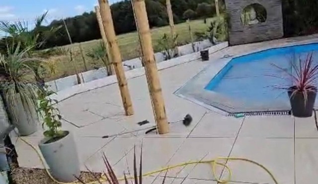 Rural oasis retreat in AONB with private pool and hot tub,