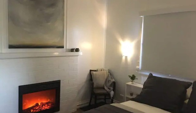 Rural property, bright night skies, centrally located to regional attractions