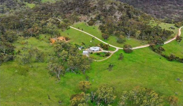 Rural retreat! 5 min to wineries/10 min to town!