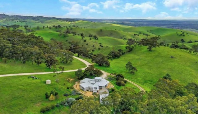 Rural retreat | 5 min to wineries/10 min to town