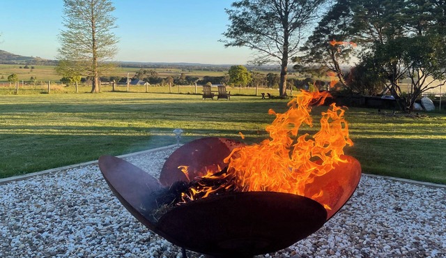 Rural retreat with fabulous views