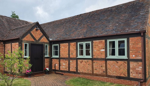 Rural Self Catering Retreat, Family Sized With Garden and Patio Area