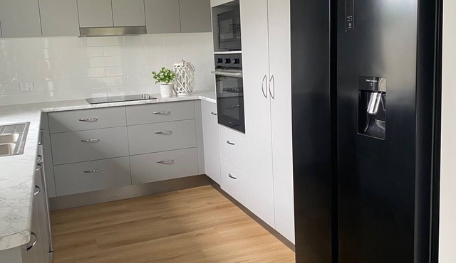 Rural Setting - Close to shops, Townsville Hospital and Riverway