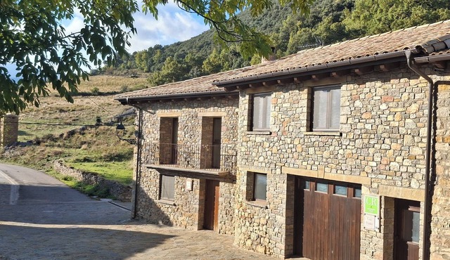 Rural Vacation Rental - Your Gateway to the Spanish Pyrenees