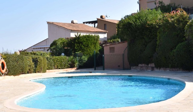 Rural villa with shared pool and tennis court