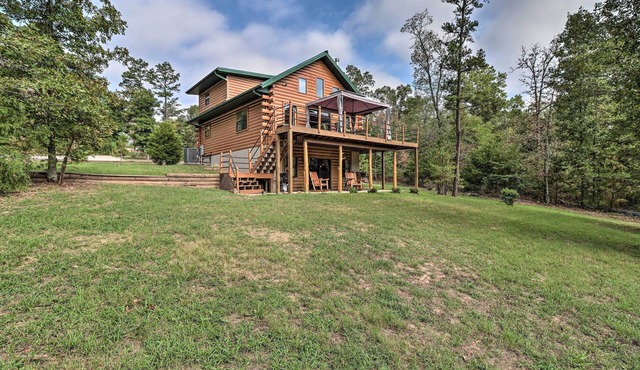 Rural Wooded Cabin Near Trophy Trout Fishing!