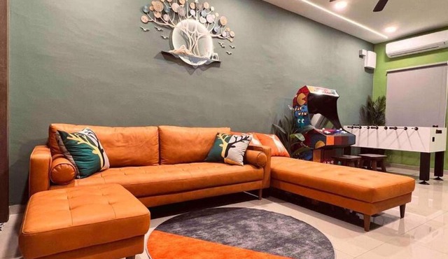 Rusa Cottage (Sleeps 10 pax - 1 min walk from KSL)