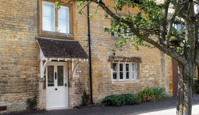 RUSKIN HOUSE, family friendly, with a garden in Moreton-In-Marsh