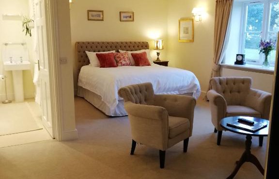 Rusling House - Airport