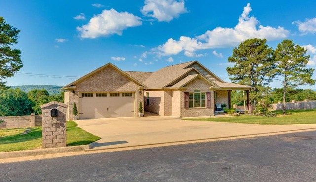 Russellville Home Near Hiking and Lake Access!