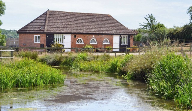 RUSSETT COTTAGE-19745