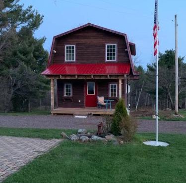 Rustic 2B Cabin w/Sauna on Farm, Free WiFi/Parking