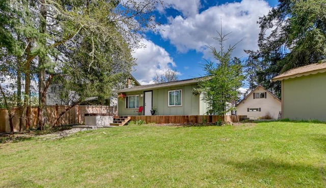 Rustic Allyn Cabin Private Isl Community with Kayak