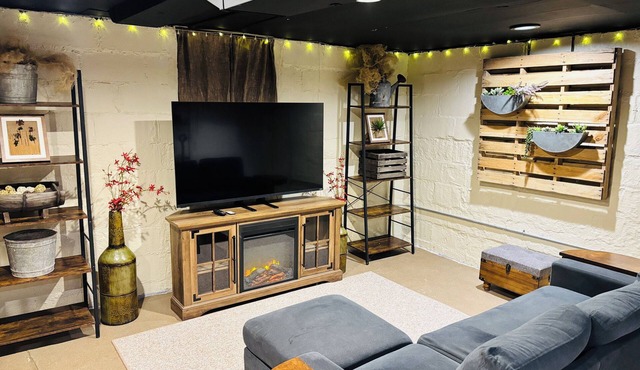 Rustic apartment Great for traveling workers or visiting family in town.