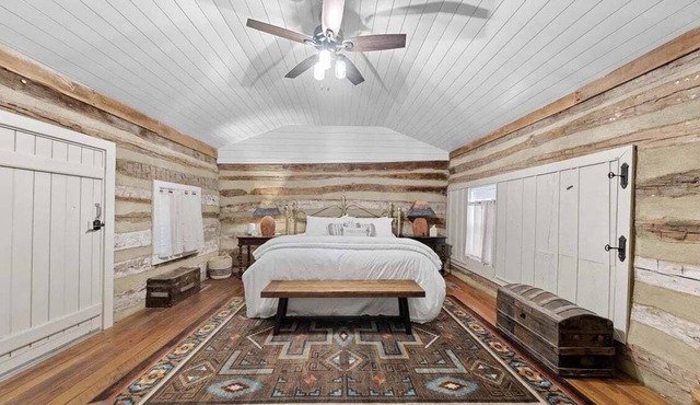 Rustic Augusta Wood Cabin