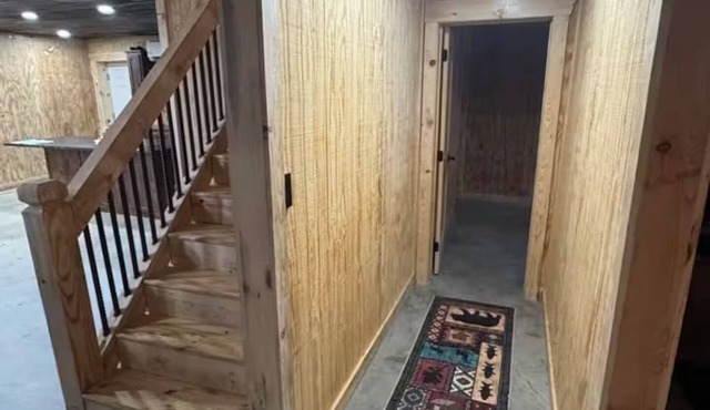 Rustic Barndominium Retreat