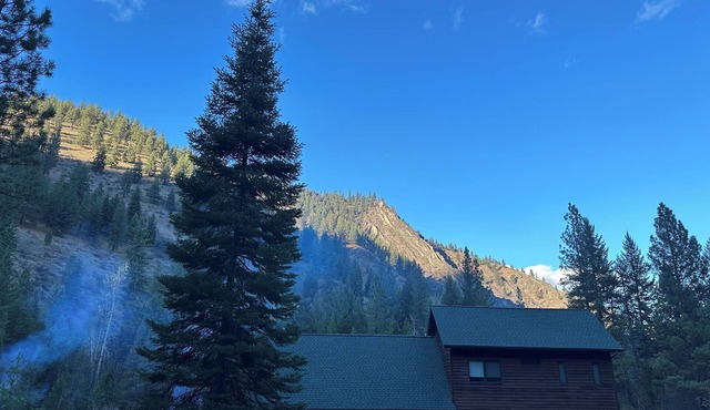 Rustic Big Sky "Cabin"