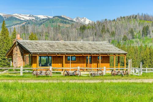 Rustic Bondurant Cabin Fish, Hike, and Bike!