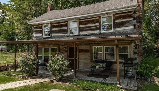 Rustic Cabin | 30 miles from Nashville