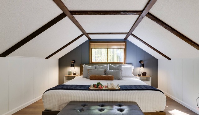 Rustic Cabin at Poconos +Ski, 2 king beds, Pit