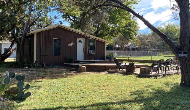 Rustic Cabin by Lake Whitney