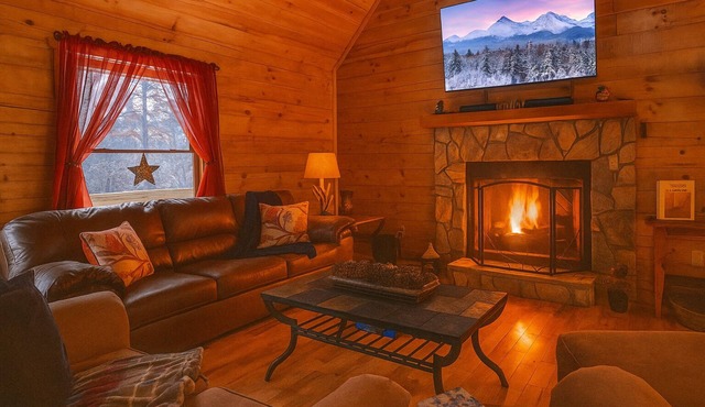 Rustic Cabin | Fire-Pit | Indoor Heated Pool | Hot Tub | Gym
