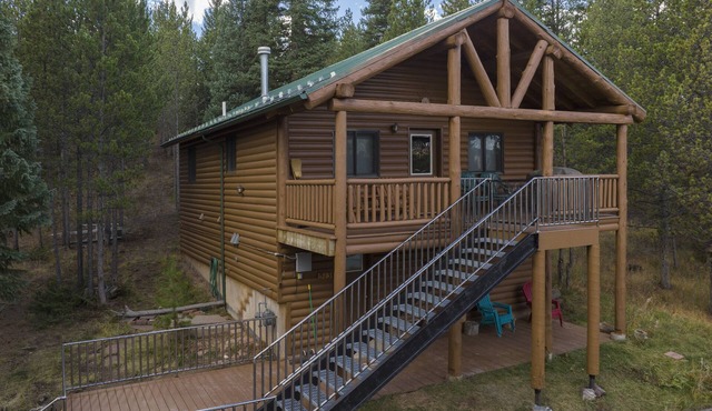Rustic Cabin in the Mountains, Minutes to Keystone Resort