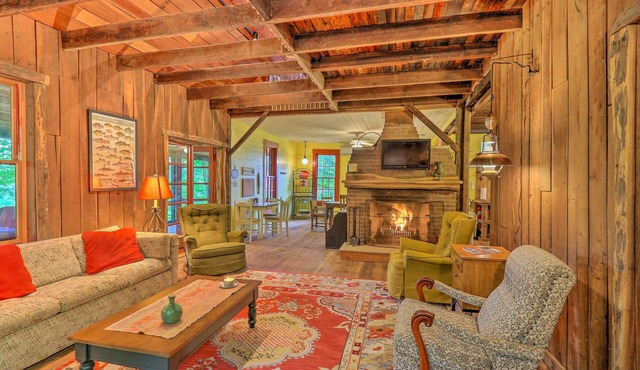 Rustic Cabin in the Woods: 2-Acre Fishing Pond!