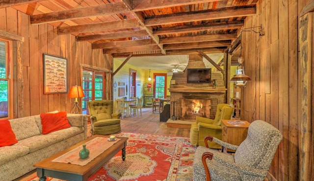 Rustic Cabin in the Woods 2-Acre Fishing Pond!