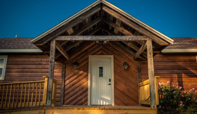 Rustic Cabin - Jetted Tubs - Wi-Fi - Wonderful Views - Grill - Firepit - Porch