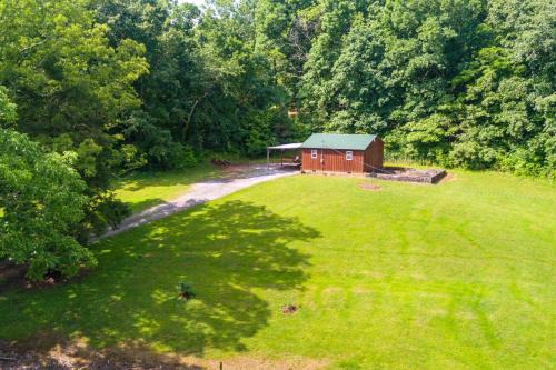 Rustic Cabin on Farm ~ 4 Mi to Kentucky Lake!