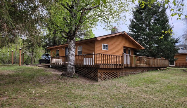 Rustic Cabin on River just off the beaten path