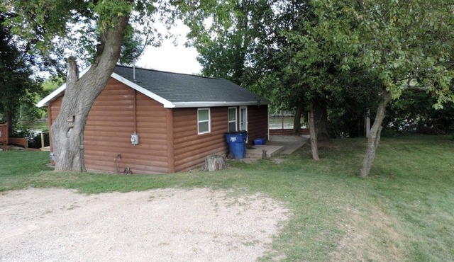 Rustic Cabin Rental Along the Wolf River in Fremont, Wisconsin