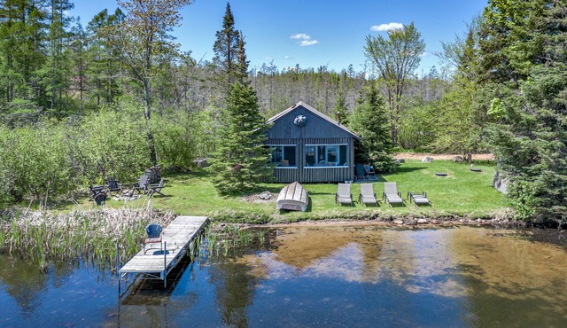 Rustic Cabin Steps From The Water On Star Lake