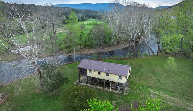 Rustic Cabin w/Patio on Craig Creek: Pets Welcome