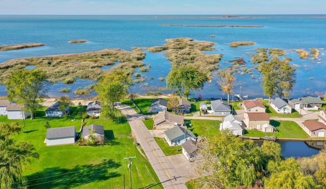 Rustic cabin with perfect sunsets on the shores of Saginaw bay.