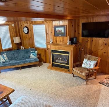 Rustic CabinATV TrailsBeach accessBoat Launch