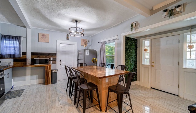 Rustic Catskills Farmhouse w/Lake Views & Wildlife