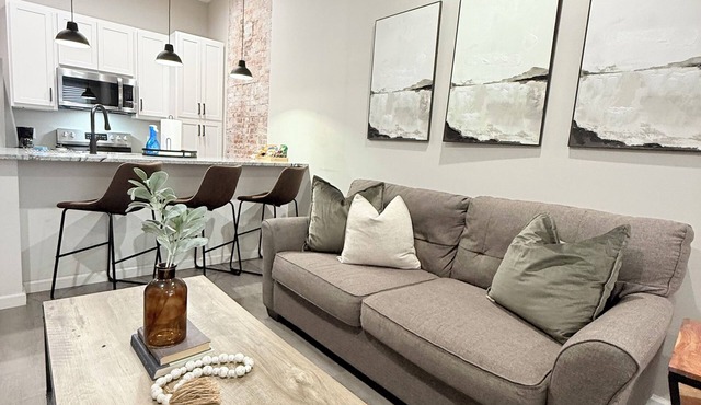 Rustic Charm 4BDRM Home| STL Developers