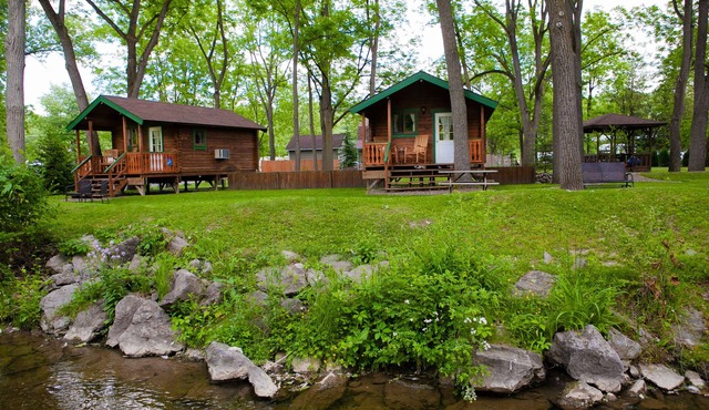 Rustic Comfort on Peaceful Catharine Creek- Cottage 1