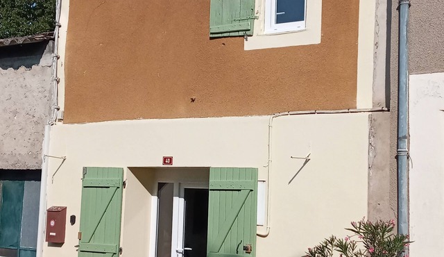 Rustic cottage in the heart of the Bastides, Lot-et-Garonne. Perfect for 2!