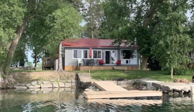 Rustic Cottage- North Channel