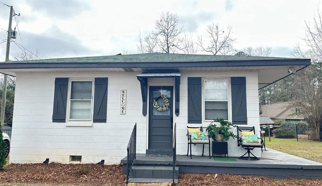 Rustic Country Cottage Near Lake Murray -Just 1 hour from The Masters!