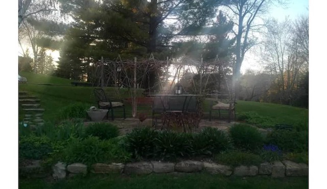 Rustic Country Escape for Nature Lovers